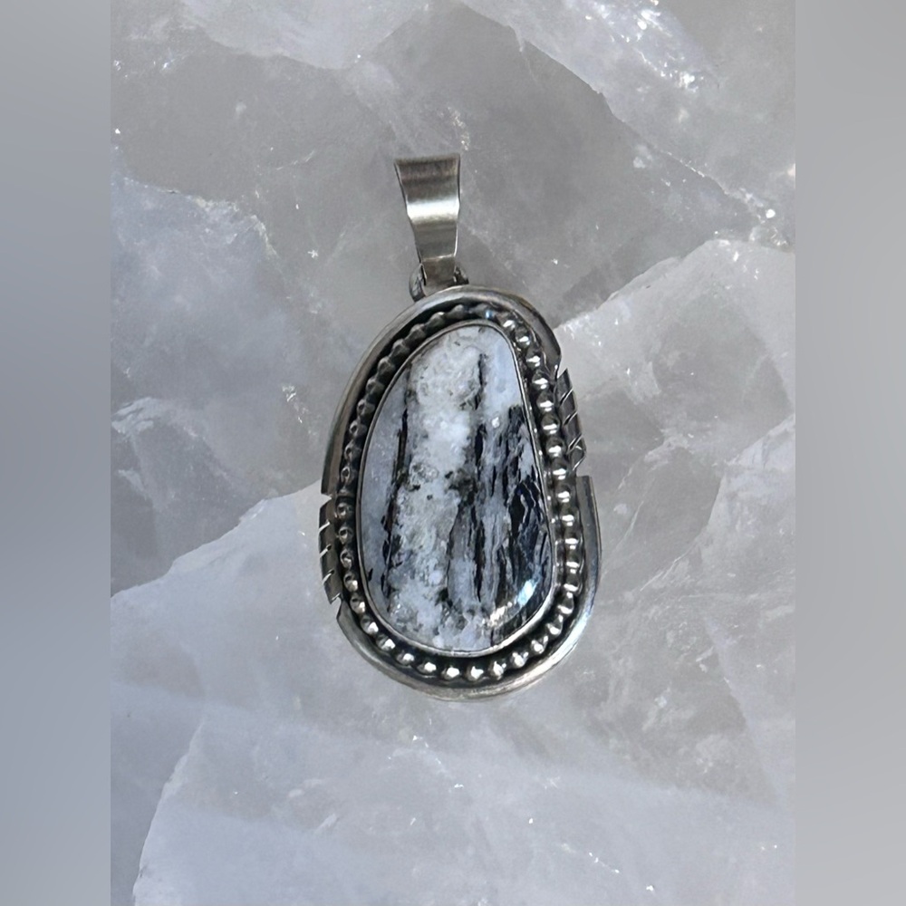 NWT Navajo Handmade Scott Skeets White Buffalo Pendant